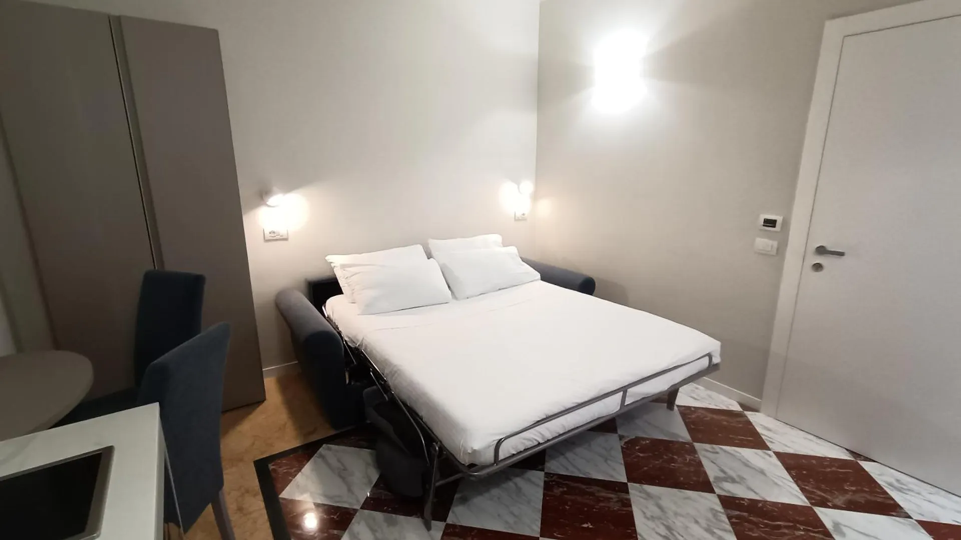 Andreola Central Hotel Mediolan Włochy