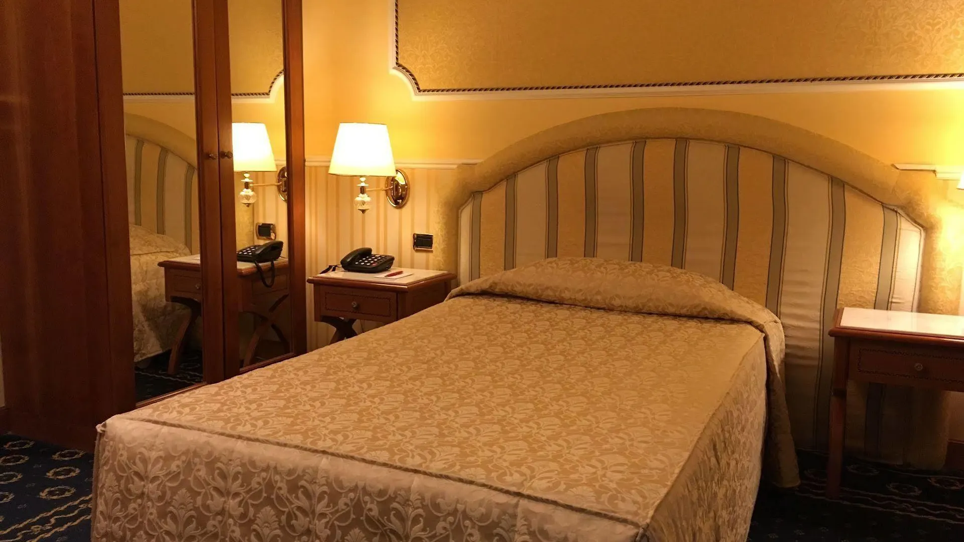 Andreola Central Hotel Mediolan